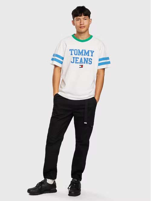 CAMISETA CON LOGO GRANDE