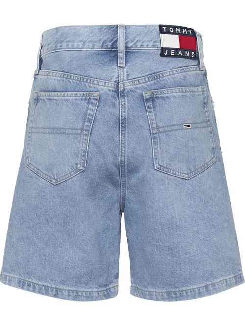 PANTALÓN CORTO CON BOTON Y CIERRE