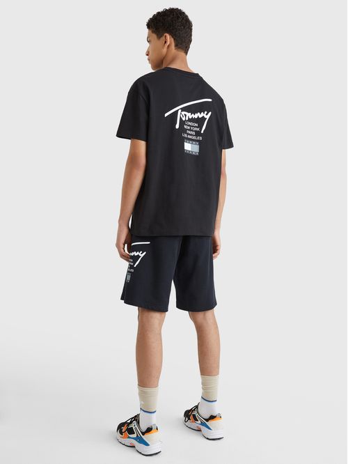 CAMISETA CON LOGO ESTAMPADO