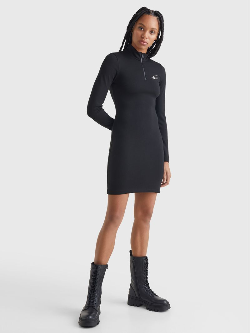 VESTIDO-AJUSTADO-CON-FIRMA-EN-EL-PECHO