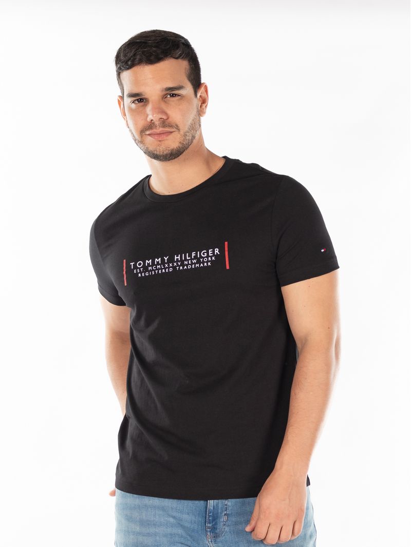 T-SHIRT-CON-LOGO-DE-TEXTO