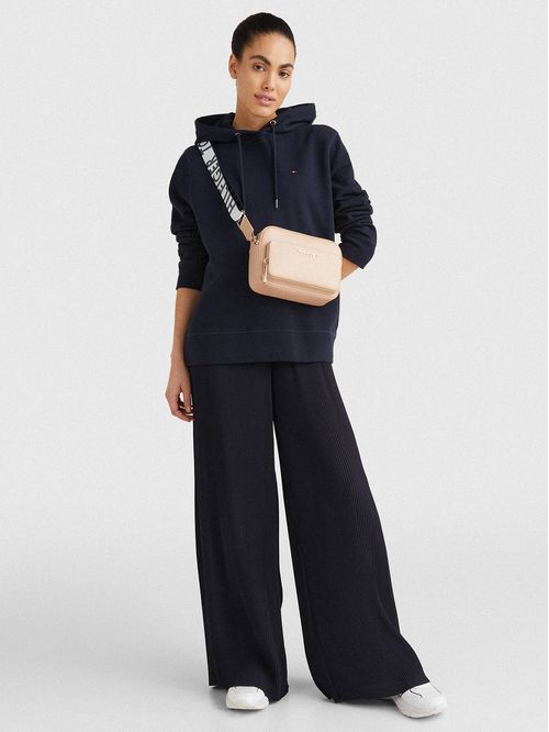 SUETER CON HOODIE DE CORTE REGULAR