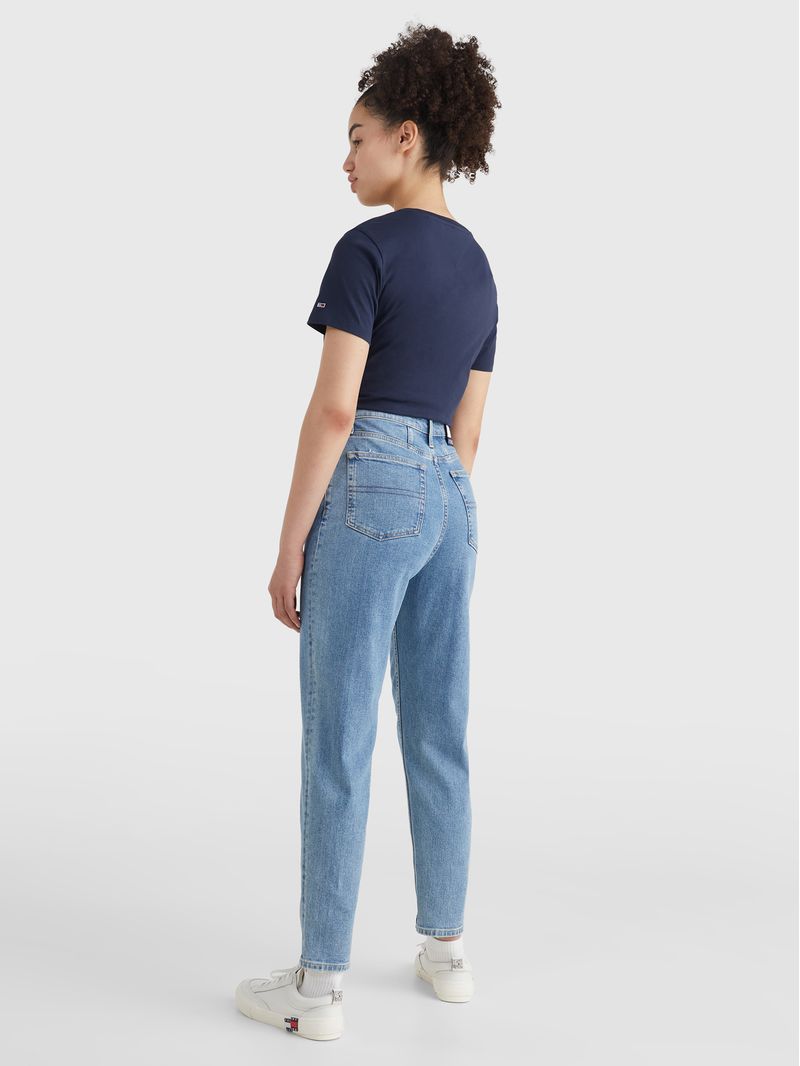 JEANS-MOM-CONICOS-DE-TALLE-SUPERALTO