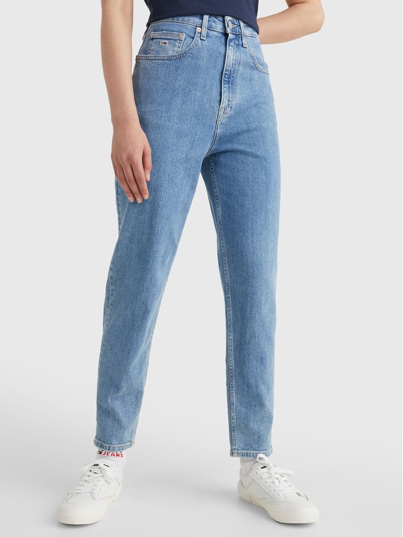 JEANS-MOM-CONICOS-DE-TALLE-SUPERALTO