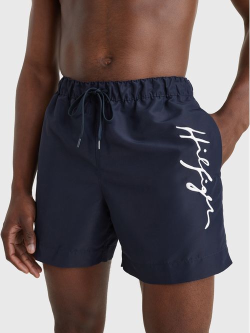 BAÑADOR DE CORTE REGULAR CON LARGO MEDIO Y LOGO