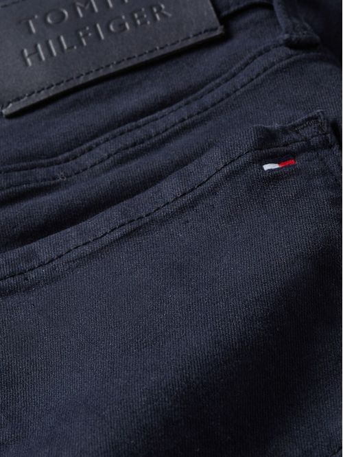JEANS COMO FLEX DE TALLE MEDIO Y CORTE SKINNY