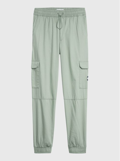 PANTALÓN ESTILO CARGO