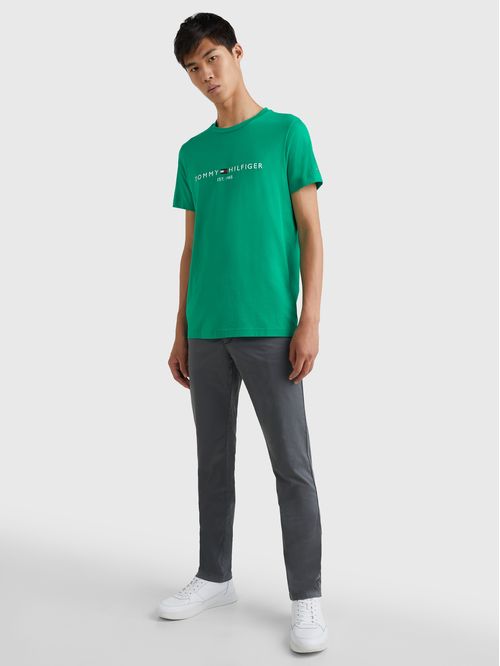 CAMISETA DE ALGODÓN  Y CORTE SLIM