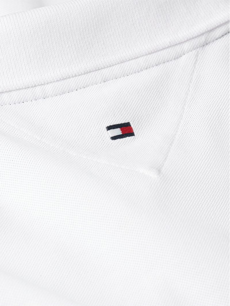 POLO-DE-CORTE-REGULAR-CON-LOGO-BORDADO