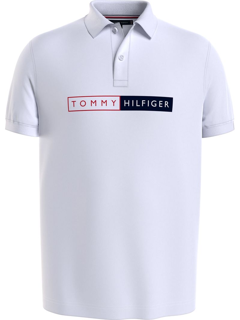 POLO-CON-CORTE-REGULAR-Y-GRAFICO-BORDADO