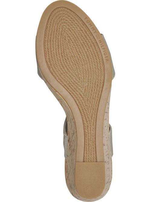 SANDALIAS CON CUÑA DE CORCHO