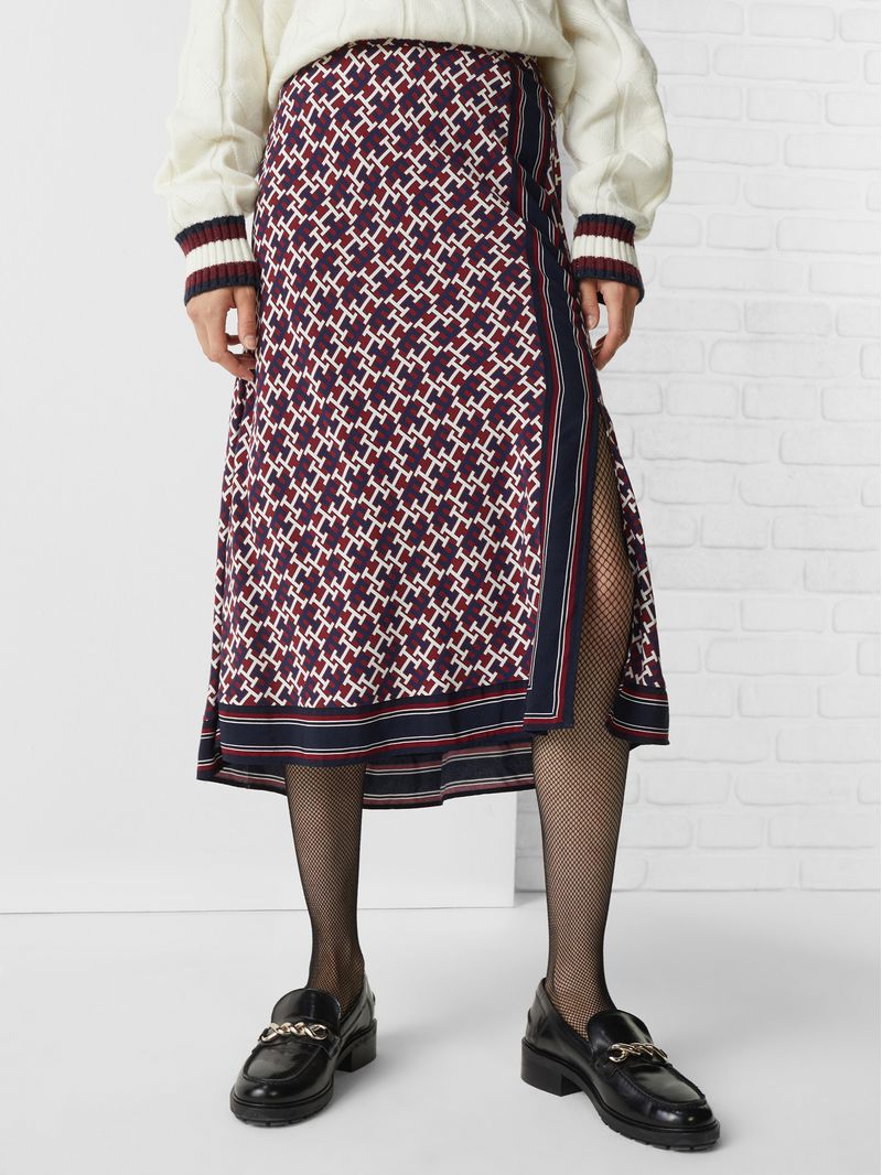 FALDA-DE-VISCOSA-CON-ESTAMPADO-DE-MONOGRAMAS