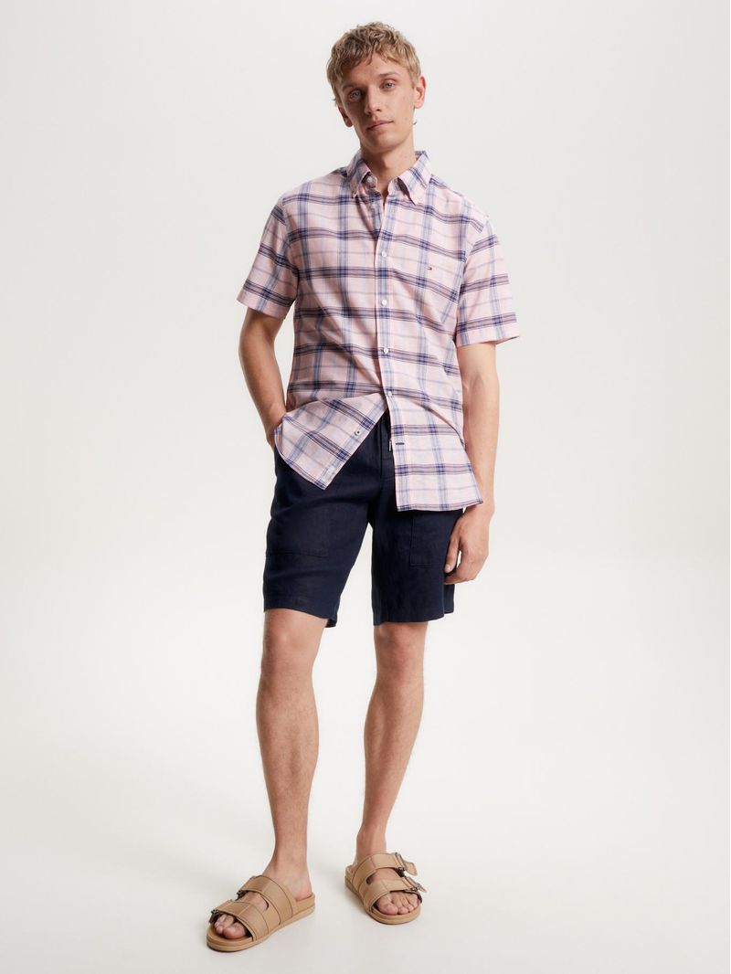 CAMISA-DE-MANGA-CORTA-Y-CORTE-REGULAR