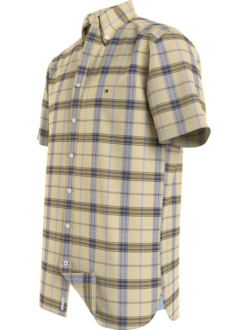 CAMISA DE MANGA CORTA Y CORTE REGULAR