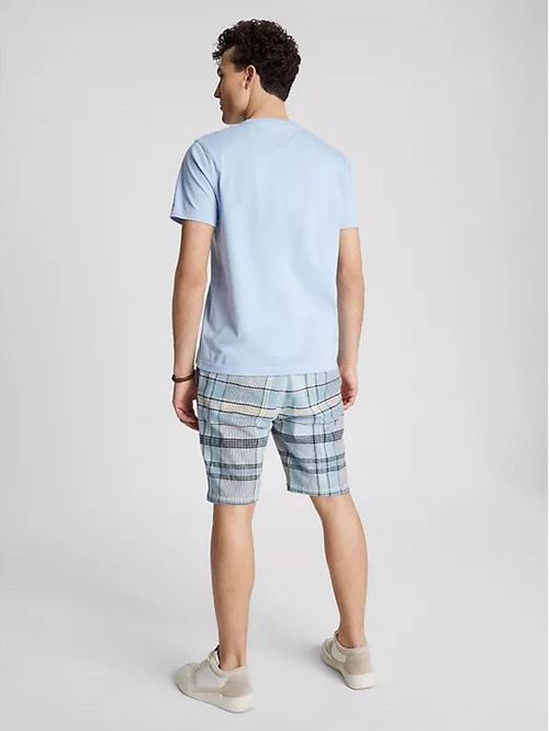 CAMISETA CON BOLSILLO