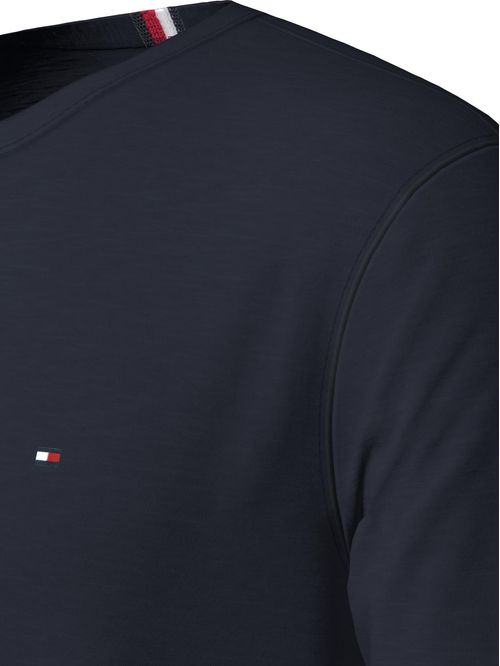 CAMISETA DE CUELLO HENLEY CON MANGA LARGA