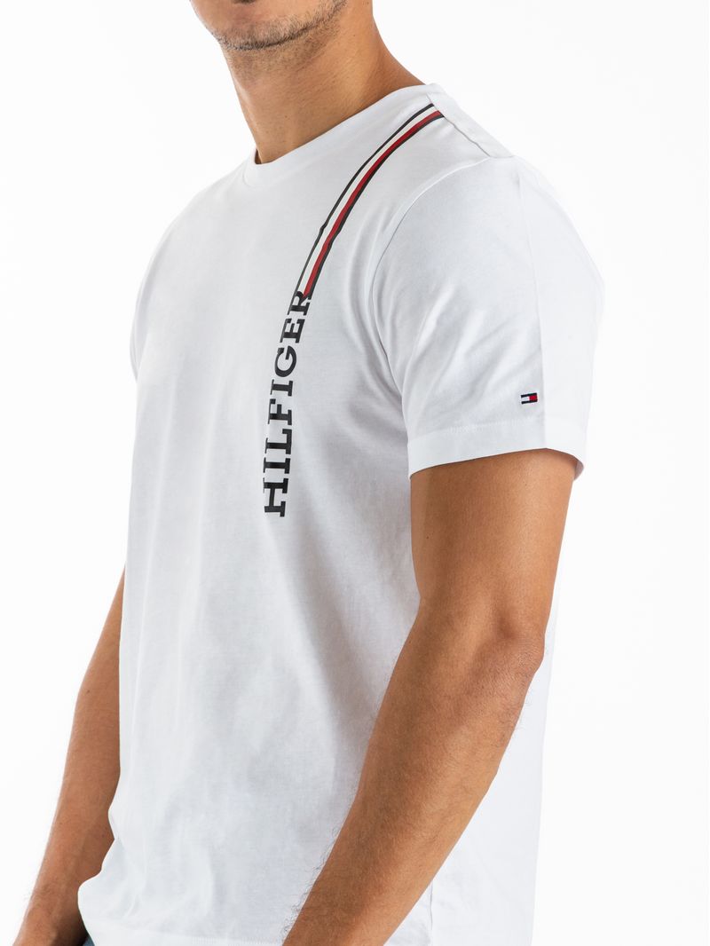 CAMISETA-DE-LOGO-VERTICAL