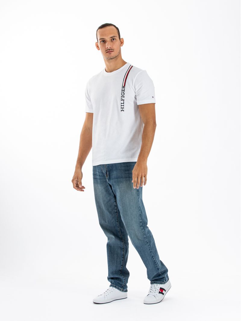 CAMISETA-DE-LOGO-VERTICAL