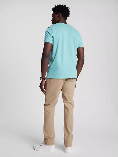 CAMISETA PARA CABALLERO DE CORTE SLIMFIT