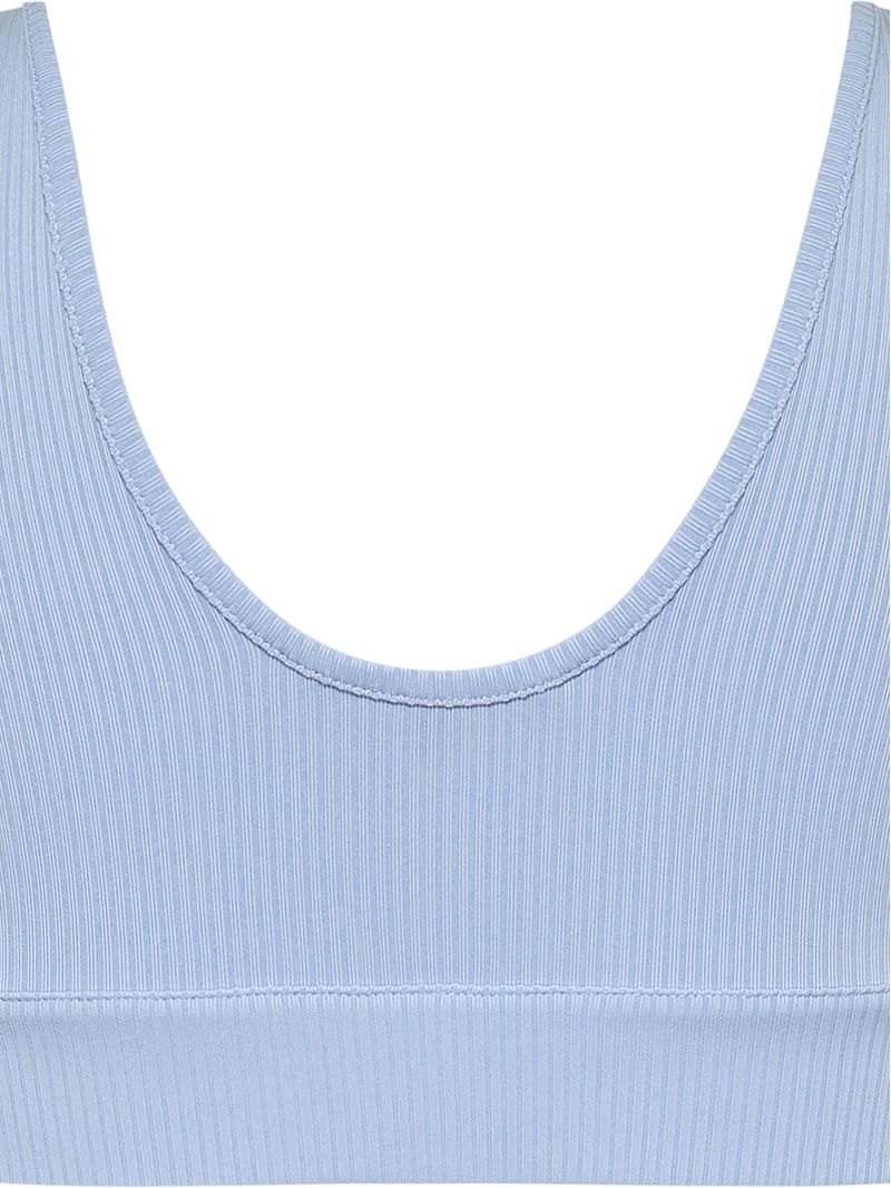 CROP-TOP-ACANALADO-CON-PARCHE-DE-TOMMY