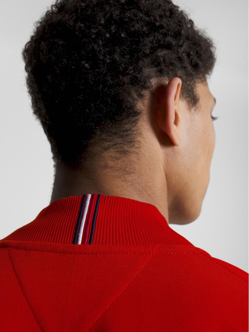 SUETER-1985-CON-CUELLO-ESTILO-BEISBOL