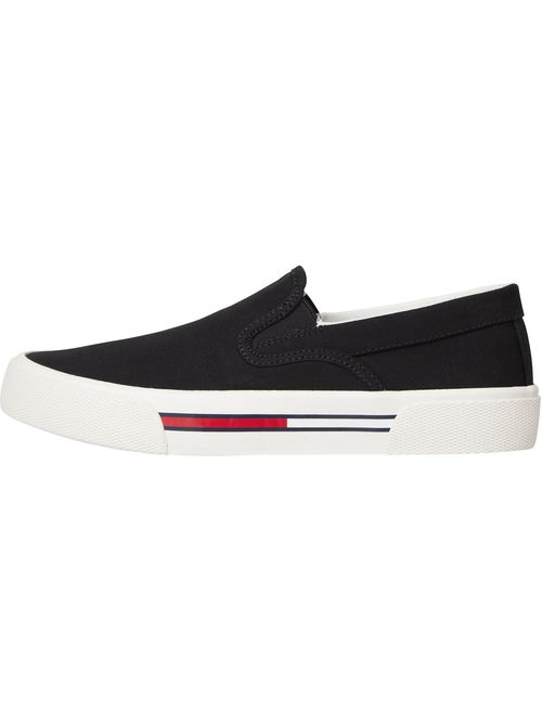 ZAPATILLAS DISTINTIVAS SIN CORDONES