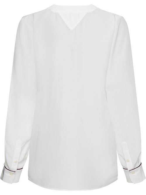 Blusa con cuello v y corte amplio