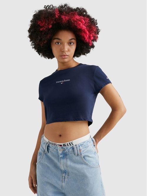 Camiseta Essential de corte cropped con logo