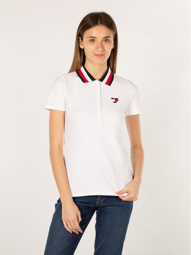 Polo-con-cuello-estampado