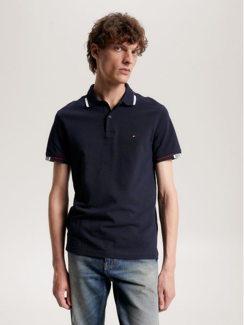 Polo ribeteado de corte slim con logo