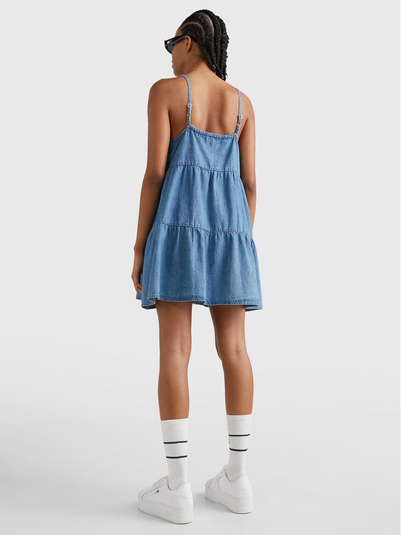 Vestido-vaquero-de-chambray-escalonado
