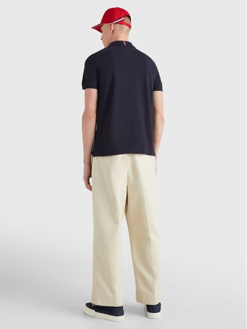 Polo de corte regular con logo