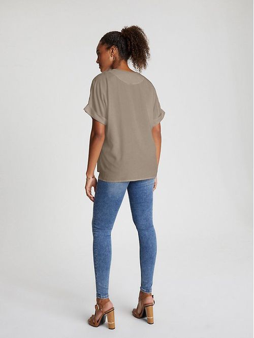 Blusa de corte regular