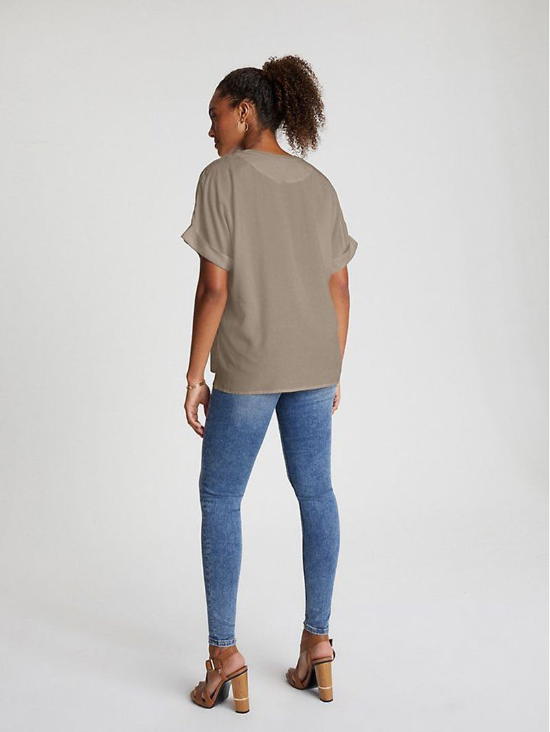 Blusa-de-corte-regular