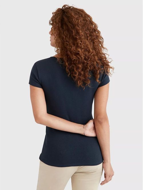 T-shirt clásica en cuello v