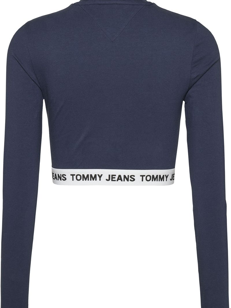 Crop-top-de-manga-larga-y-cuello-alto