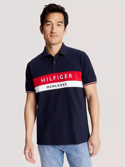 Polo de corte regular