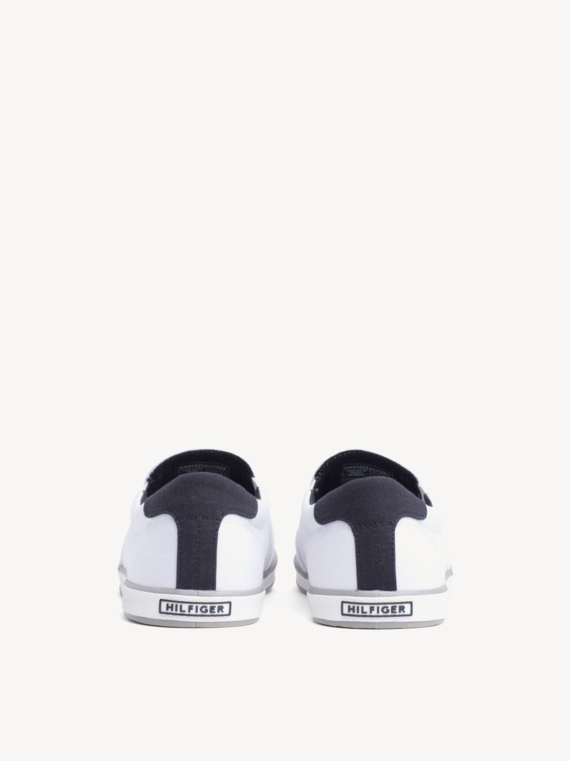 Tenis-sin-cordones-Essential-Iconic
