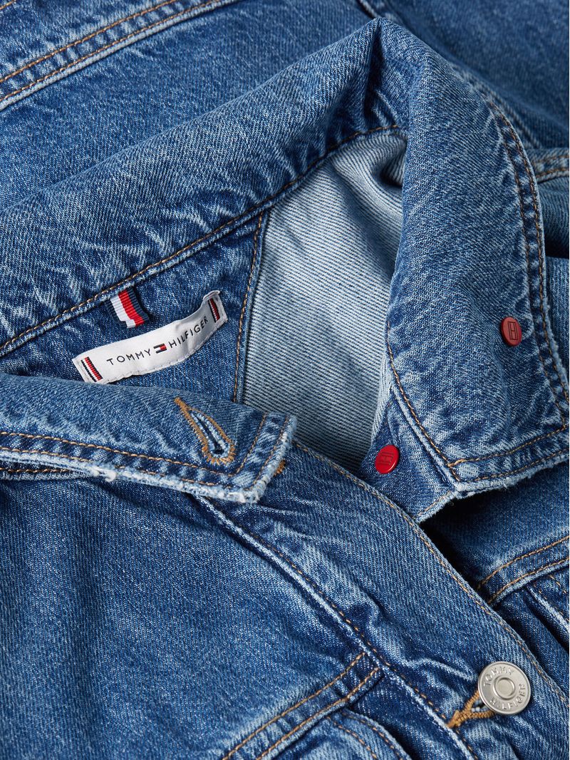 Jacket-denim-con-con-bolsillos-de-solapa