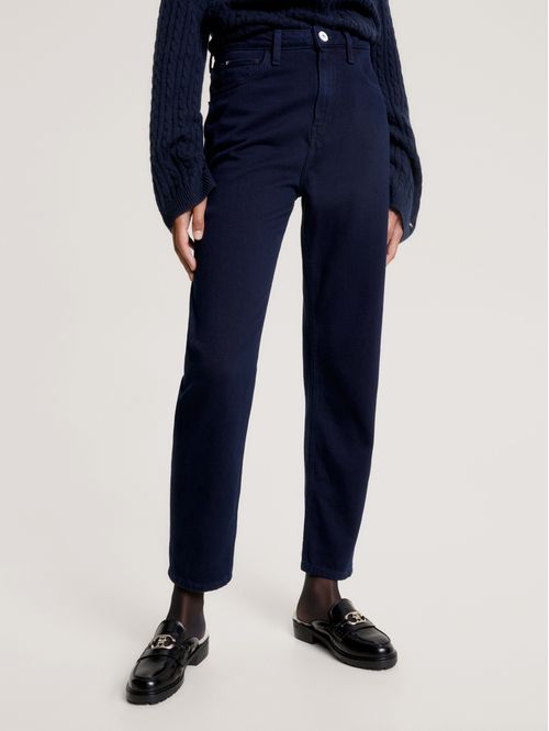 Jeans negros cónicos de talle alto