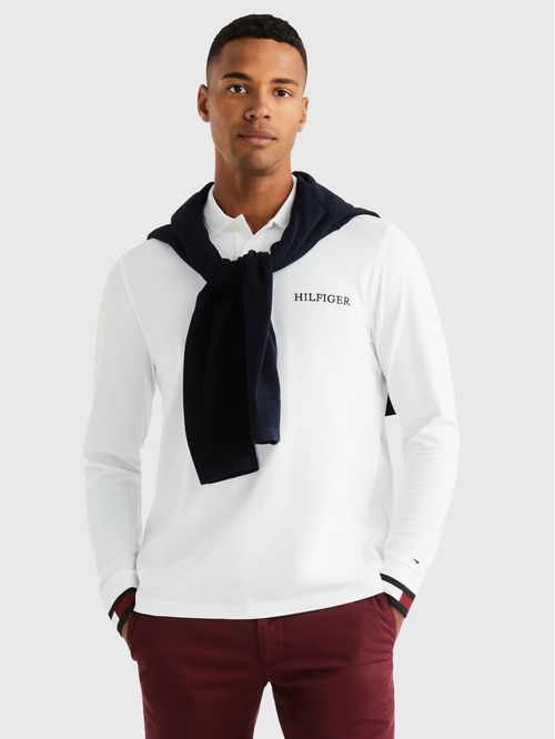 Polo de manga larga y corte regular