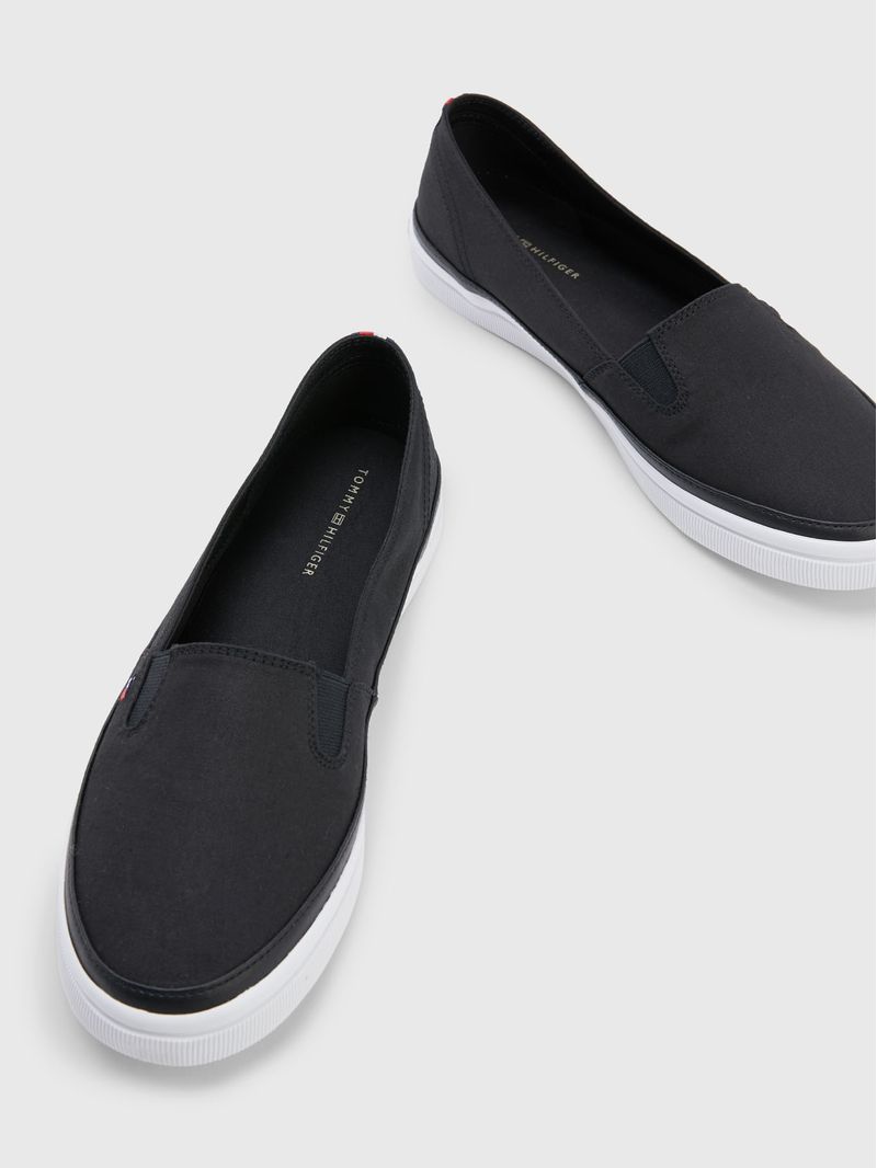 Tenis-Essential-sin-cordones
