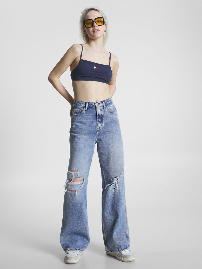Crop-top-con-cierre-anudable-y-parche