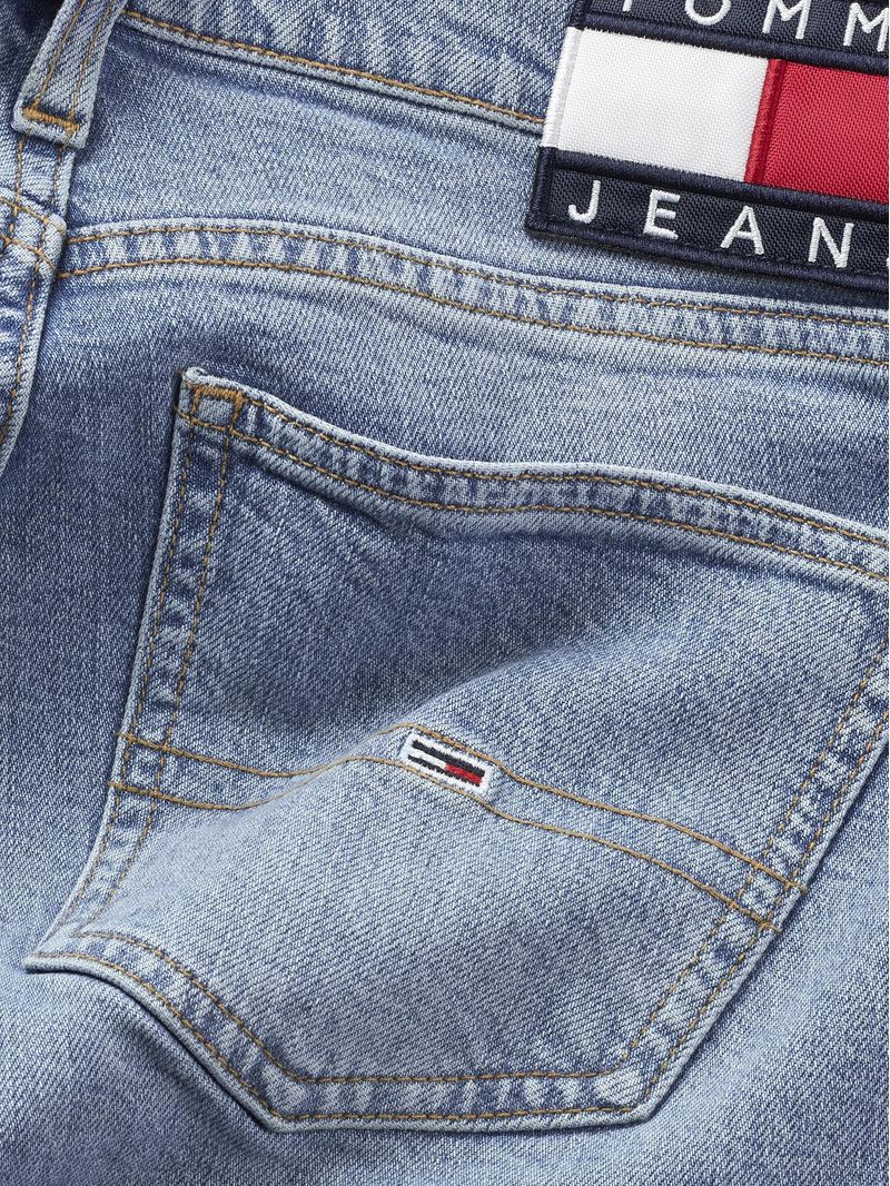 Jeans-con-logo