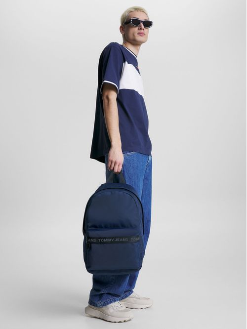 Mochila reciclada Essential