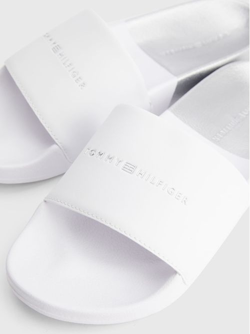 CHANCLETAS METALIZADAS CON LOGO