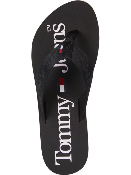 CHANCLETAS CON LOGO BORDADO