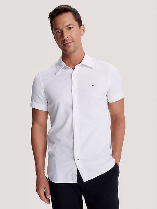 Camisa slim de manga corta en tejido dobby