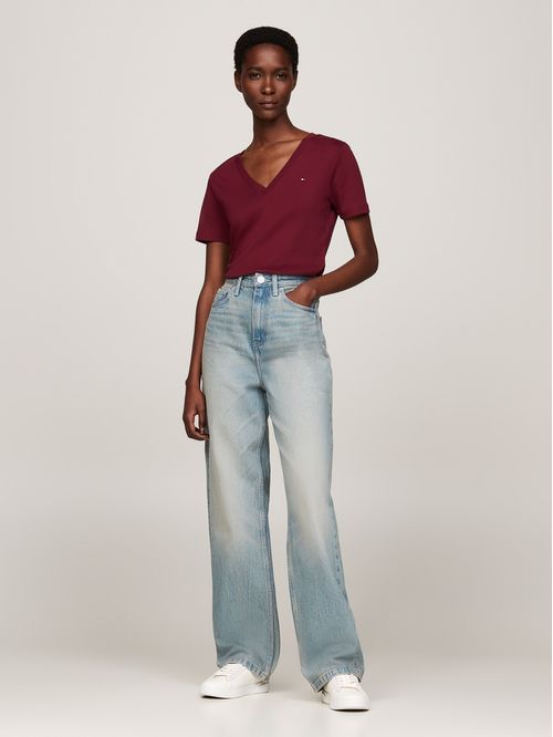 Camiseta de rayas con cuello en V