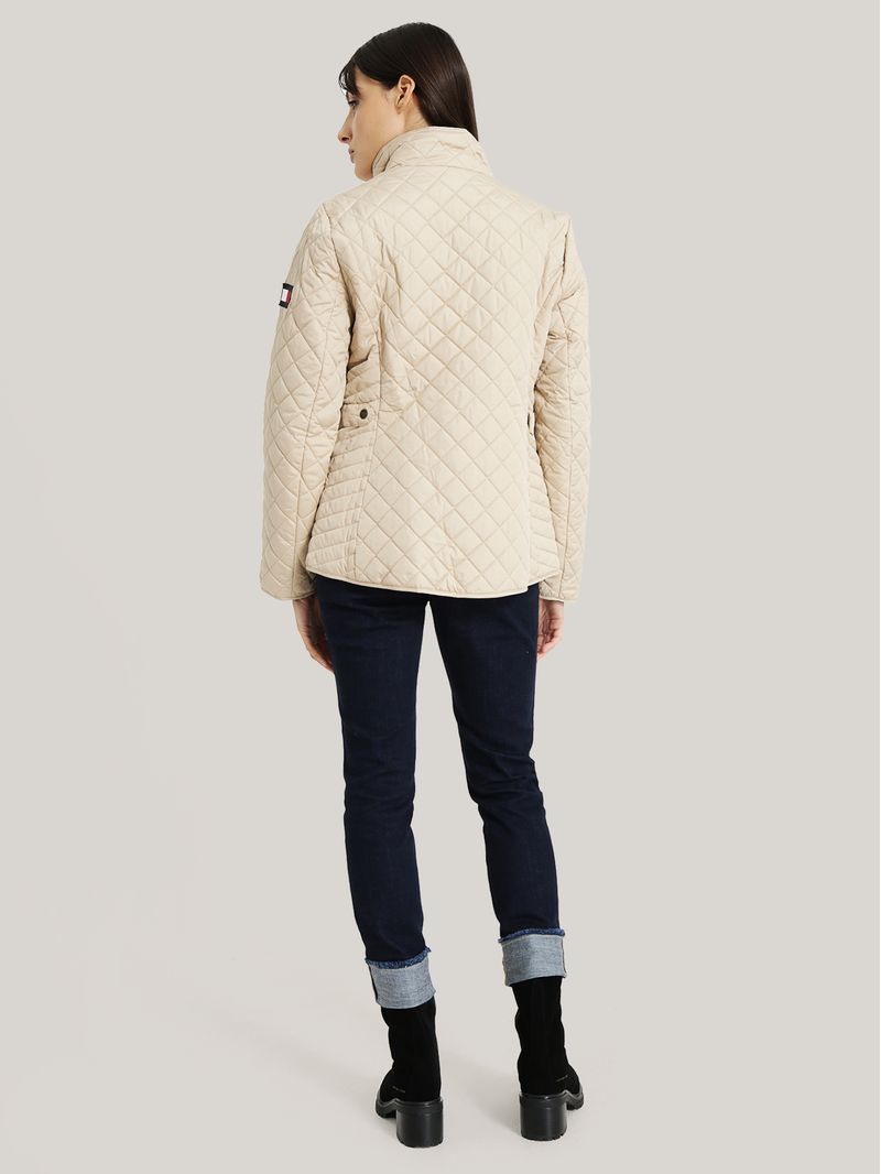 Jacket-acolchada-funcional-y-elegante